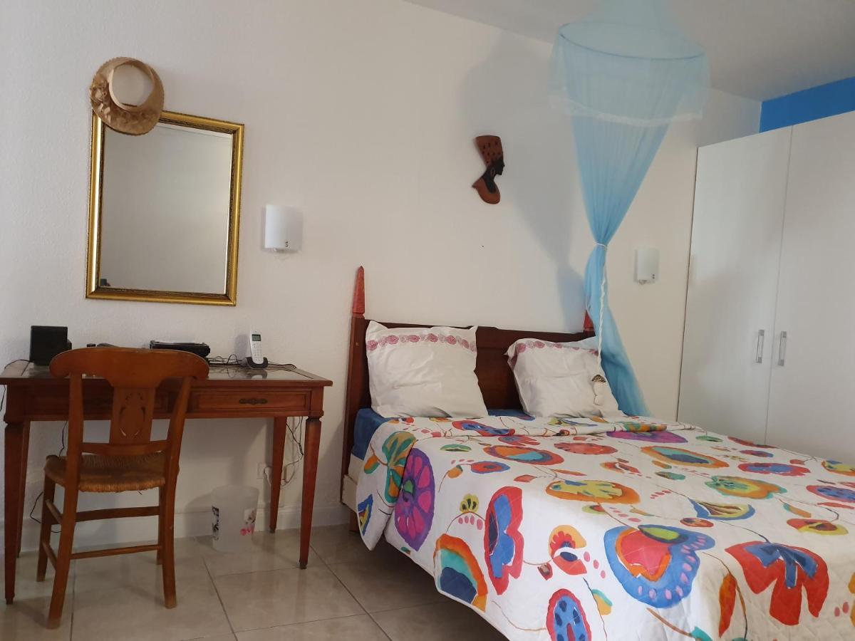 Ferienwohnung Douceur Du Sud Sainte-Anne Exterior foto